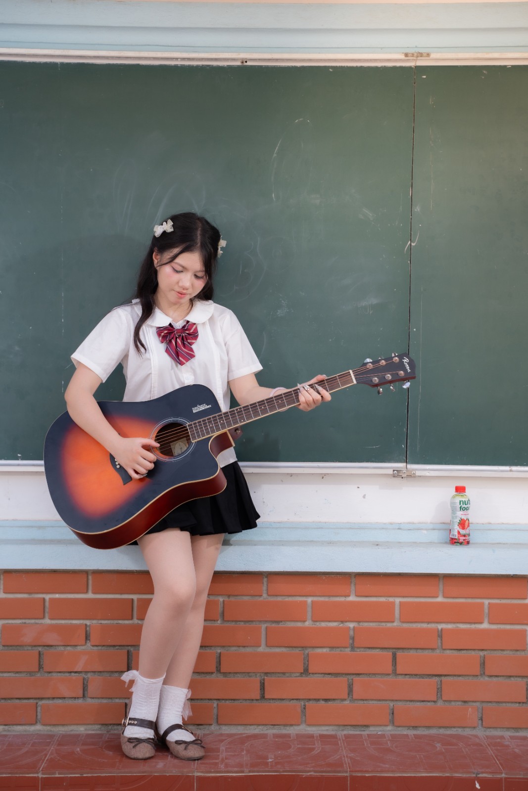 Iniya Music Instrument Classes