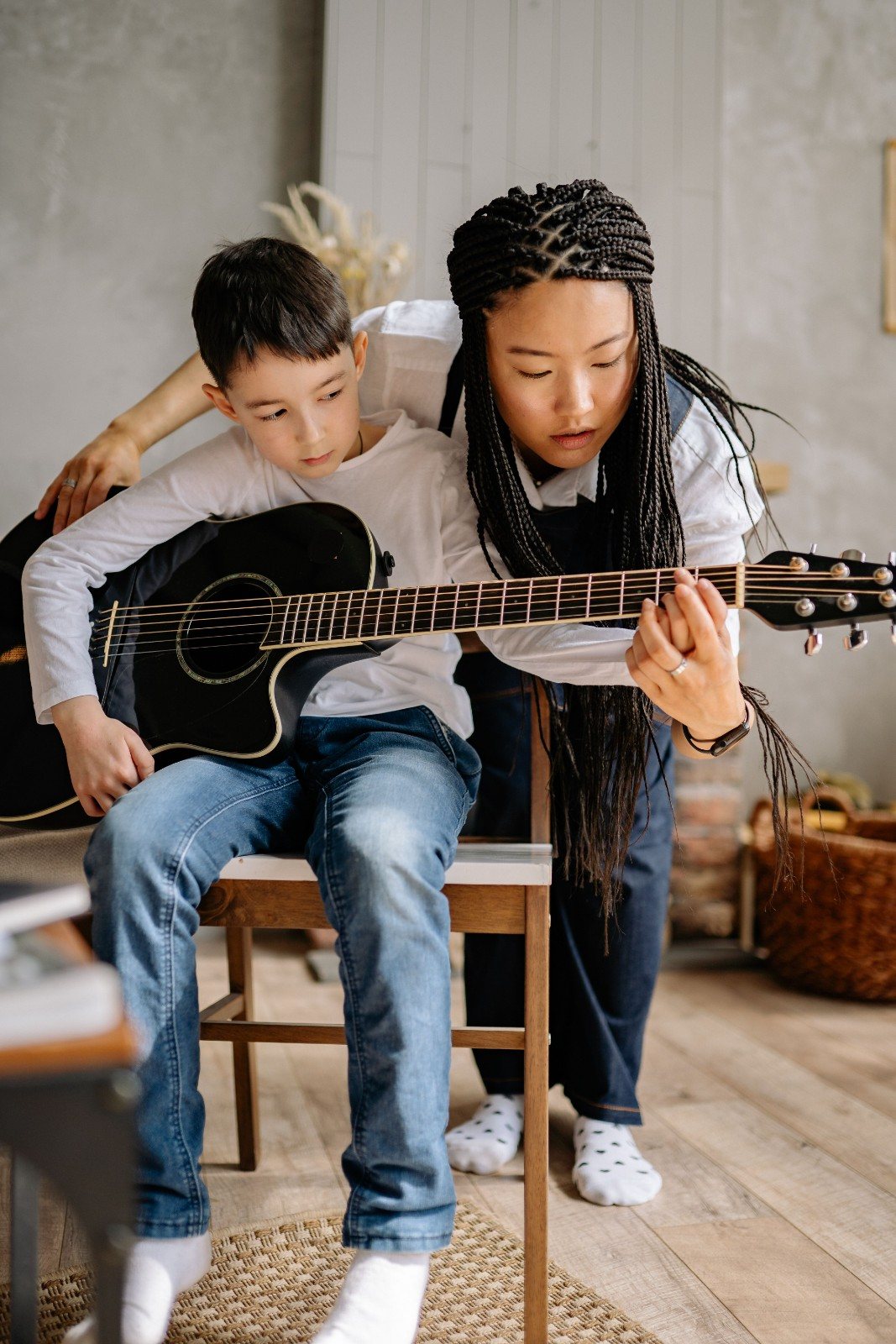 Guitar Learning at Iniya Music